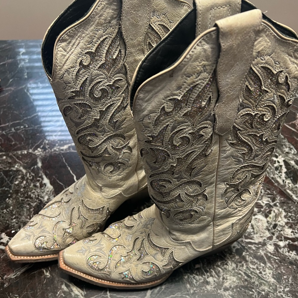 JB Dillion White with Sparkle Inlay Snip Toe Boot.